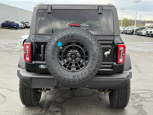 New 2026 Ford Bronco Badlands image 5