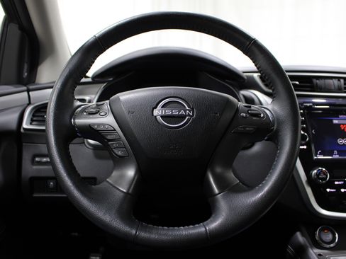 Used 2023 Nissan Murano SV AWD/4WD image 10