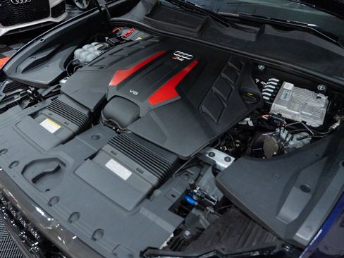 Used 2023 Audi RS Q8 AWD/4WD image 65