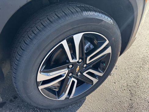 Certified 2025 Chevrolet TrailBlazer LT w/ Convenience Package image 9