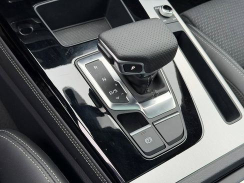 Certified 2024 Audi Q5 e Prestige w/ Prestige Package image 25