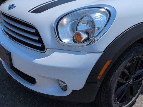 Used 2014 MINI Cooper Countryman FWD image 11