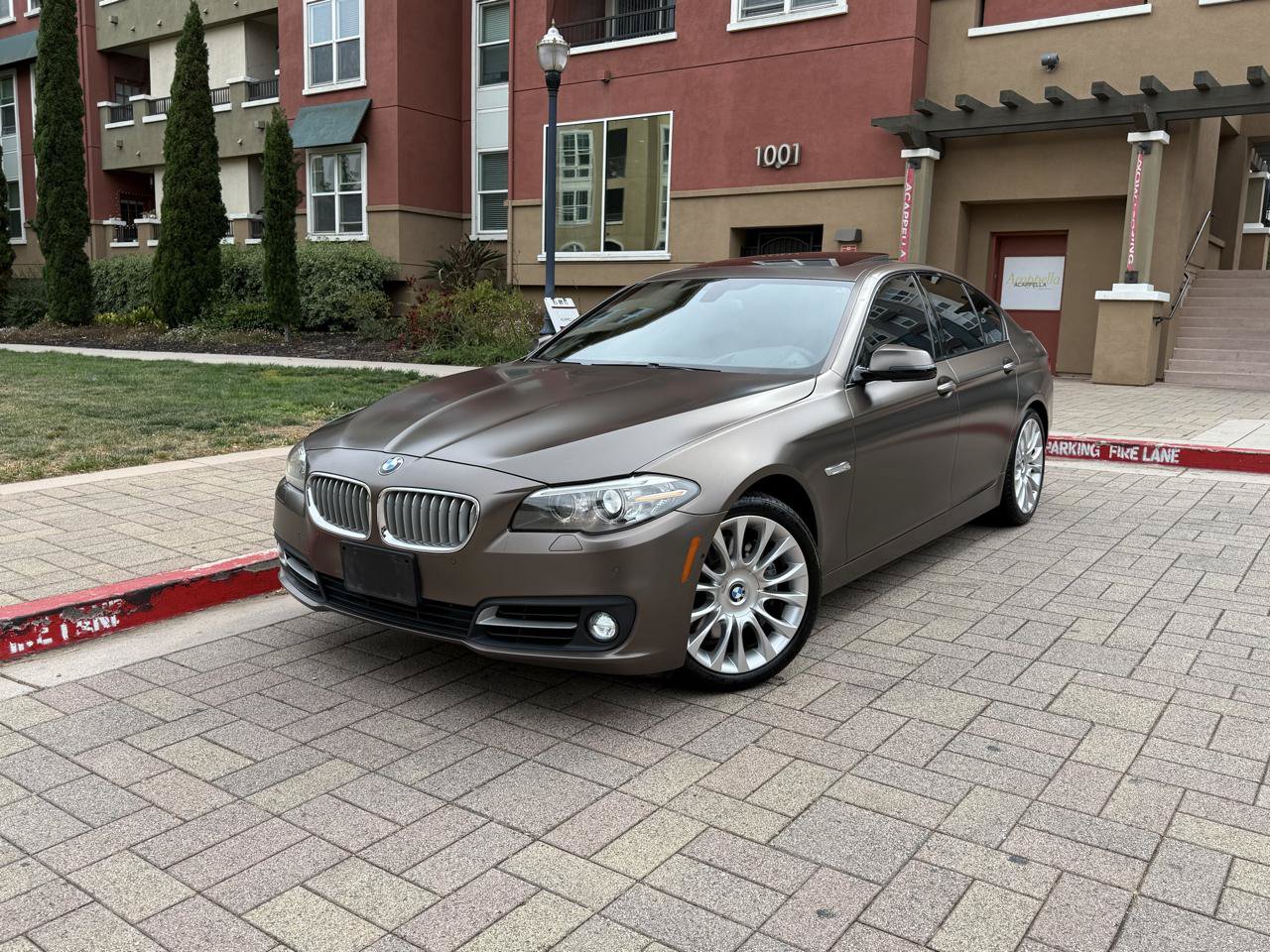 Used 2015 BMW 550i Sedan RWD image 1