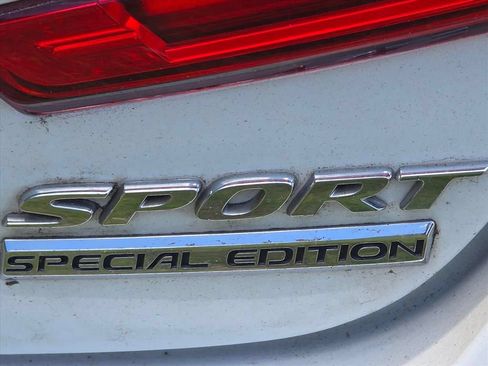 Used 2022 Honda Accord Sport Special Edition image 9