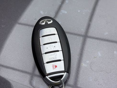 Used 2024 INFINITI QX80 Luxe image 64