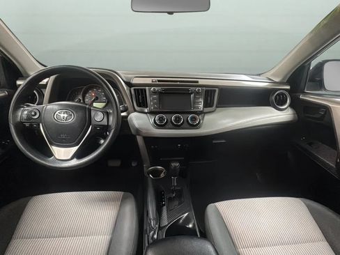 Used 2014 Toyota RAV4 LE AWD/4WD image 9