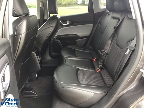 Used 2022 Jeep Compass Latitude image 13