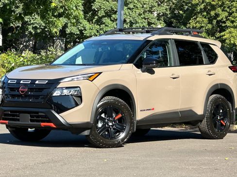 New 2026 Nissan Rogue SV AWD/4WD image 1