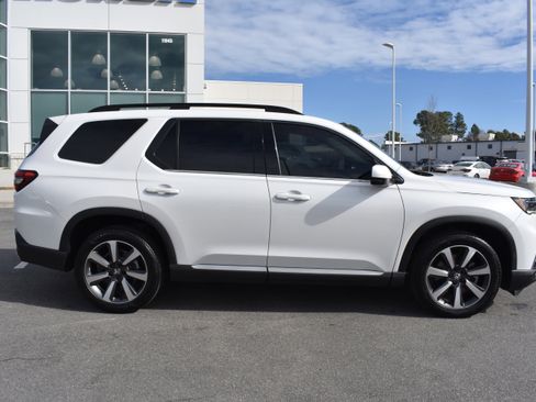 Certified 2023 Honda Pilot Elite image 10