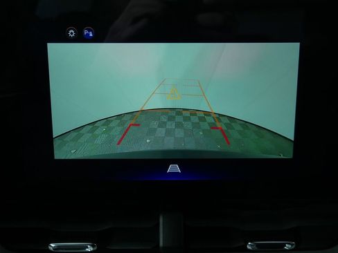 Used 2025 Chevrolet Equinox LT image 34