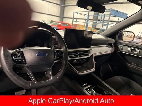 Used 2025 Ford Explorer ST-Line w/ ST-Line Street Pack image 13