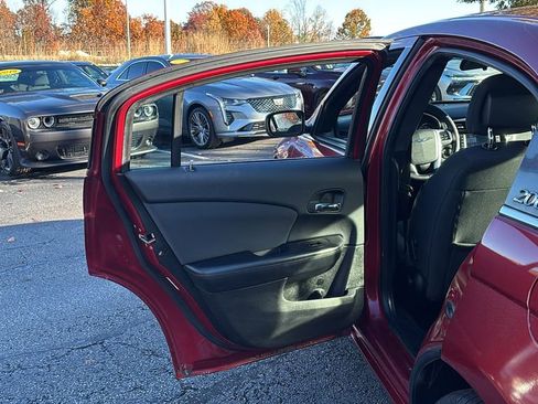 Used 2012 Chrysler 200 Touring image 26