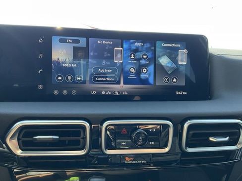 New 2026 Nissan Sentra SV w/ SV Convenience Package FWD image 14