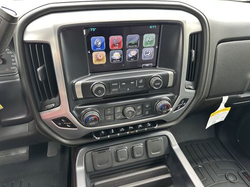 Used 2017 GMC Sierra 1500 SLT AWD/4WD image 22
