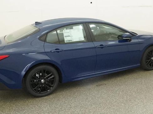 New 2026 Toyota Camry SE FWD image 10