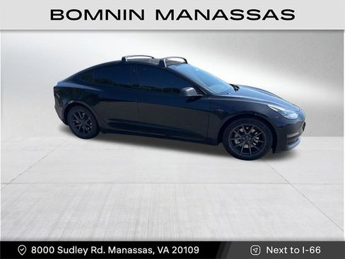 Used 2023 Tesla Model 3 Standard Range RWD image 3