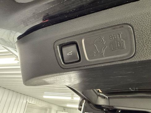 Used 2021 Ford Expedition Max XLT AWD/4WD image 37