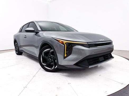 Certified 2025 Kia K4 EX image 1