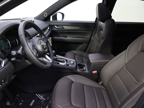 New 2025 MAZDA CX-5 Signature image 13