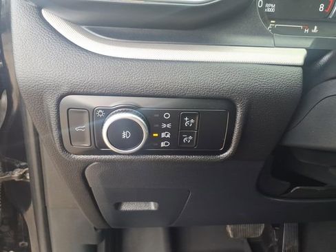 Certified 2024 Ford Explorer XLT w/ Equipment Group 202A AWD/4WD image 19