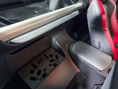 Certified 2024 Nissan Z Performance w/ Floor Mat Package RWD image 47