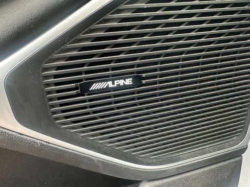 Used 2023 Jeep Wagoneer Series III w/ Preferred Equipment Group RWD image 25