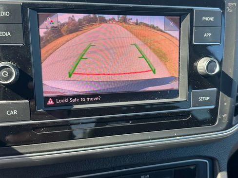 Used 2018 Volkswagen Atlas S image 30