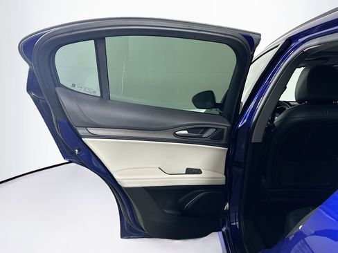 Used 2021 Alfa Romeo Stelvio Ti w/ Premium Package image 27