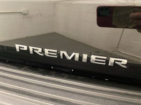 New 2026 Chevrolet Suburban Premier AWD/4WD image 34