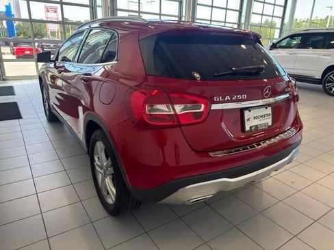 Used 2019 Mercedes-Benz GLA 250 4MATIC image 46