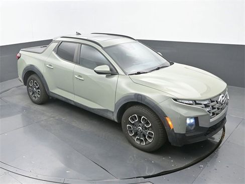 Used 2023 Hyundai Santa Cruz SEL Premium image 13