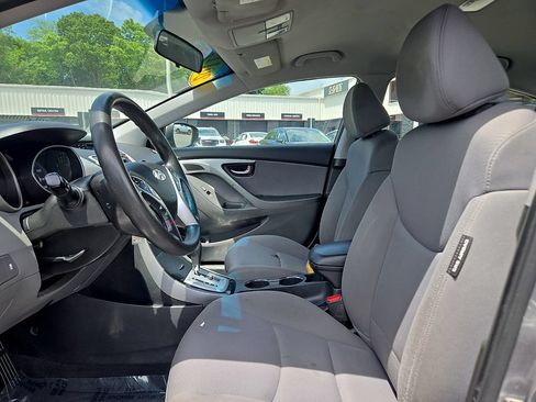 Used 2011 Hyundai Elantra GLS w/ Preferred Equipment Pkg 3 FWD image 18