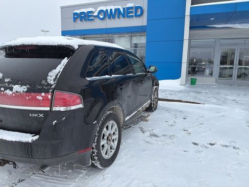 Used 2007 Lincoln MKX Base image 9