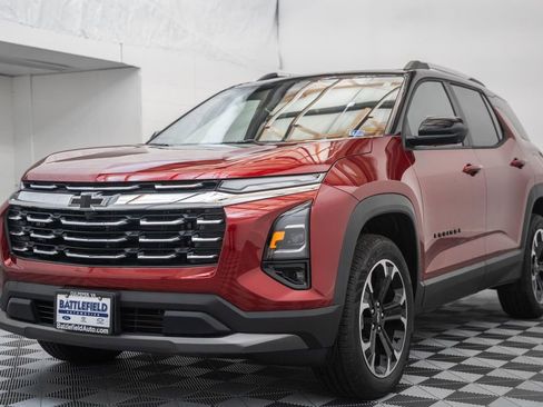 New 2026 Chevrolet Equinox LT w/ Convenience Package II AWD/4WD image 3