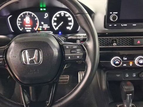 Used 2025 Honda Civic Sport image 12
