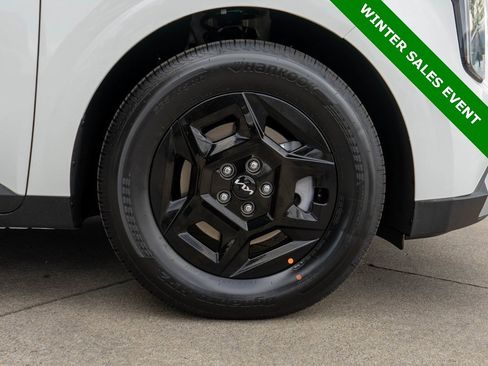 New 2026 Kia Carnival LX image 31