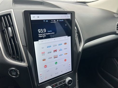 Certified 2022 Ford Edge SEL image 12