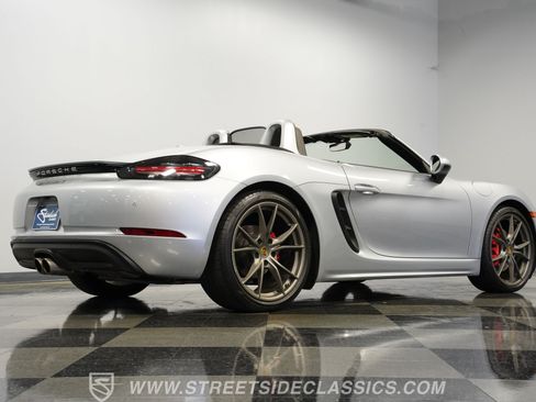 Used 2017 Porsche 718 Boxster S RWD image 27