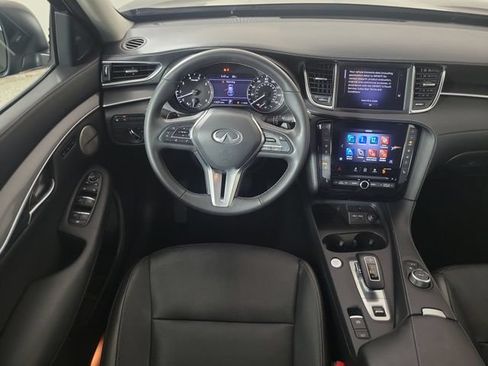 Certified 2025 INFINITI QX50 Luxe AWD/4WD image 11