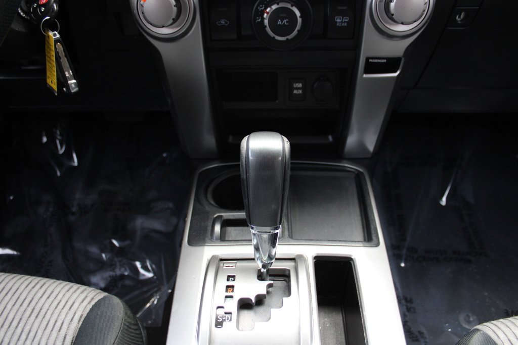 Used 2018 Toyota 4Runner SR5 RWD image 19