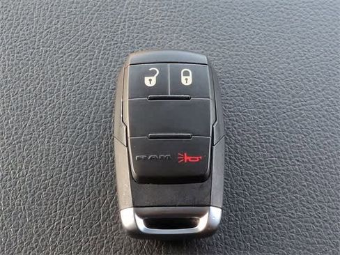 Used 2024 RAM 3500 Big Horn image 37