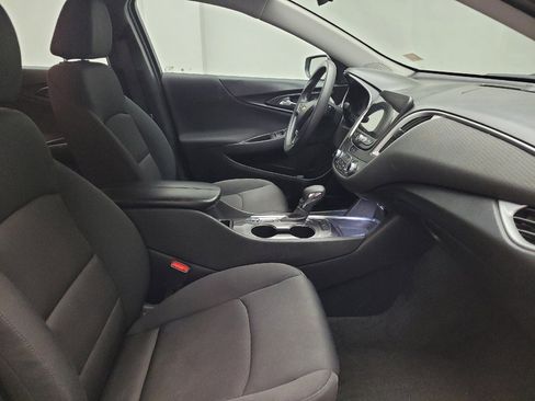 Used 2022 Chevrolet Malibu LT FWD image 21