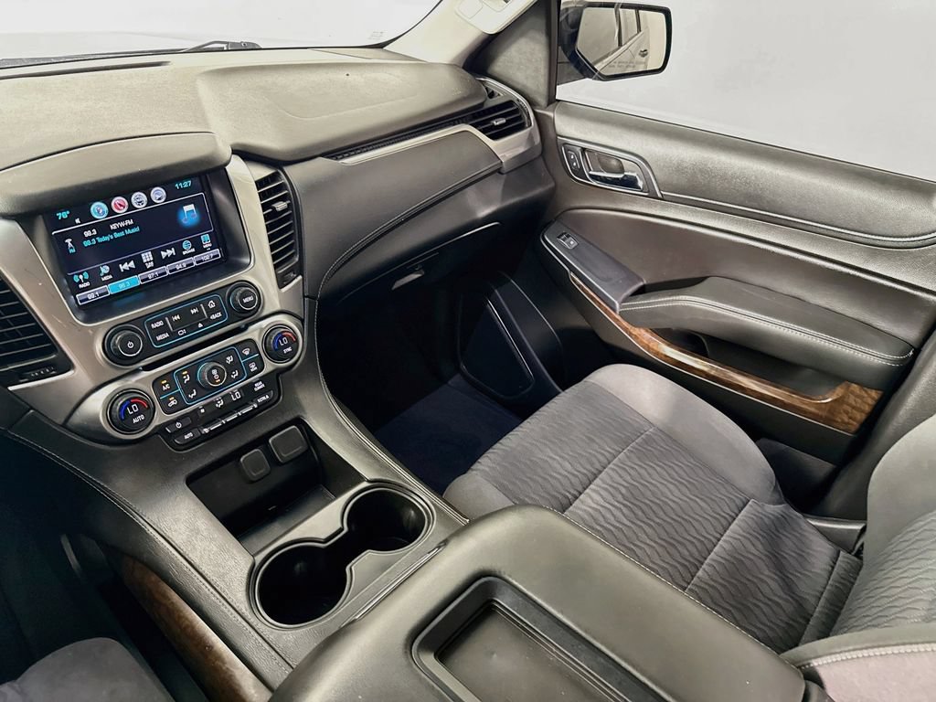 Used 2018 Chevrolet Suburban LS AWD/4WD image 24
