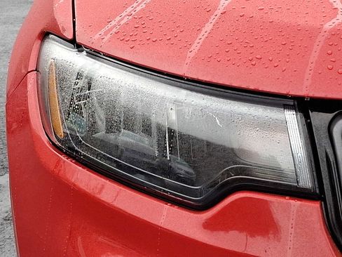 Used 2022 Jeep Compass Limited image 10