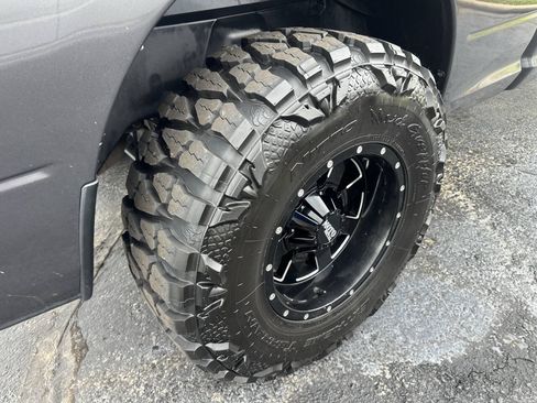 Used 2019 RAM 1500 Big Horn AWD/4WD image 12