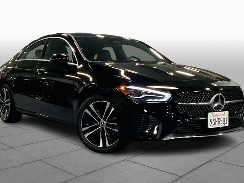 Used 2025 Mercedes-Benz CLA 250 image 2