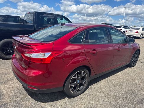 Used 2013 Ford Focus SE FWD image 28