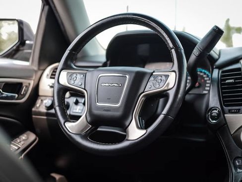 Used 2017 GMC Yukon XL Denali w/ Open Road Package AWD/4WD image 26