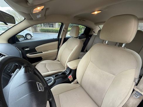 Used 2013 Dodge Avenger SE FWD image 14