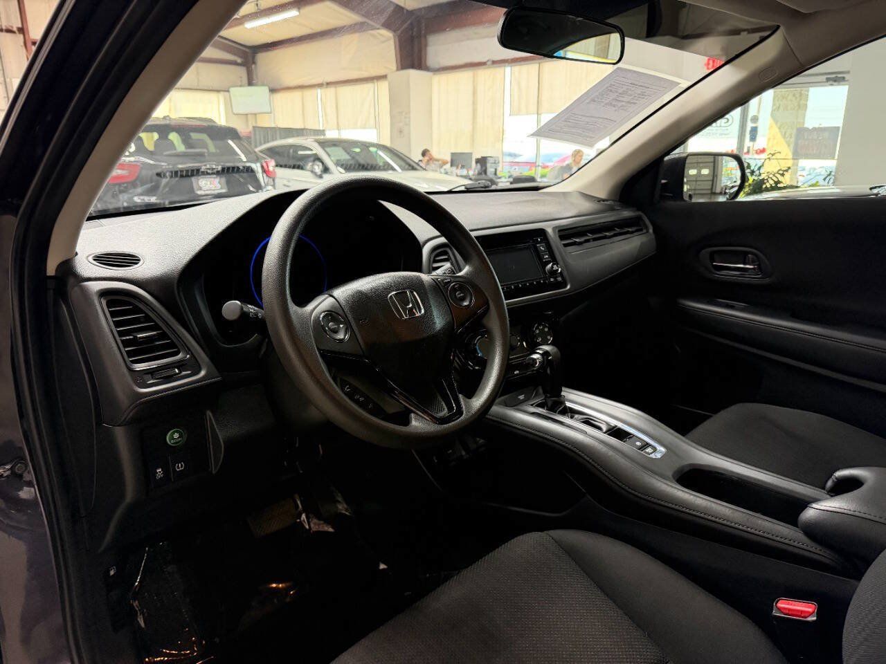 Used 2017 Honda HR-V LX image 19